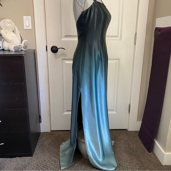 Green ombré grad/prom dress - Picture 2 of 6